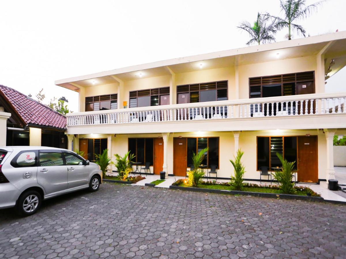 Oyo 93136 Hotel Santo Djaya 2 Bogor Kültér fotó