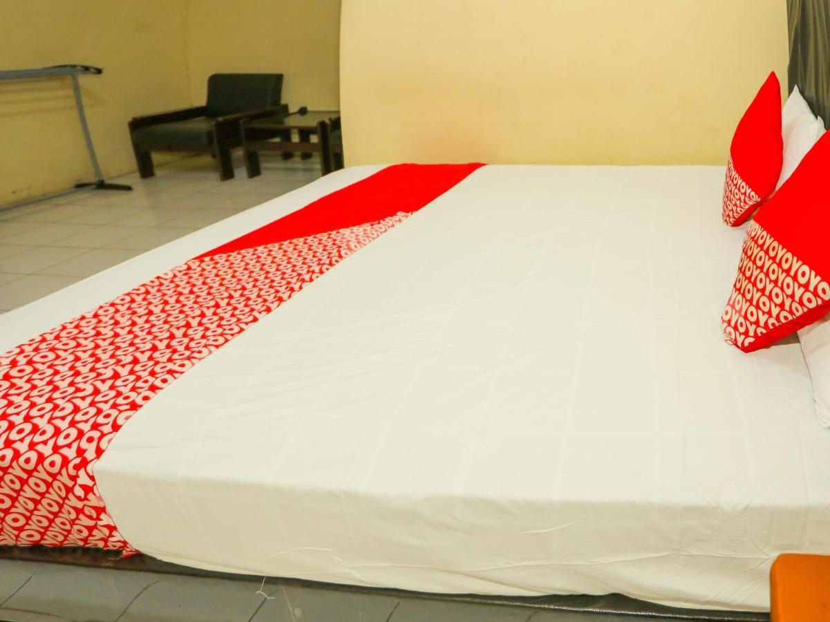 Oyo 93136 Hotel Santo Djaya 2 Bogor Kültér fotó