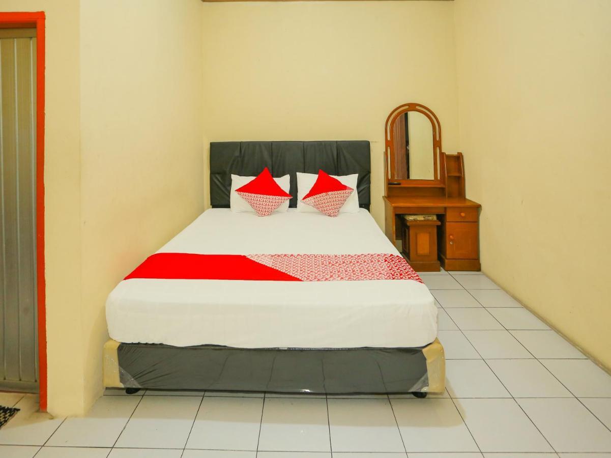 Oyo 93136 Hotel Santo Djaya 2 Bogor Kültér fotó