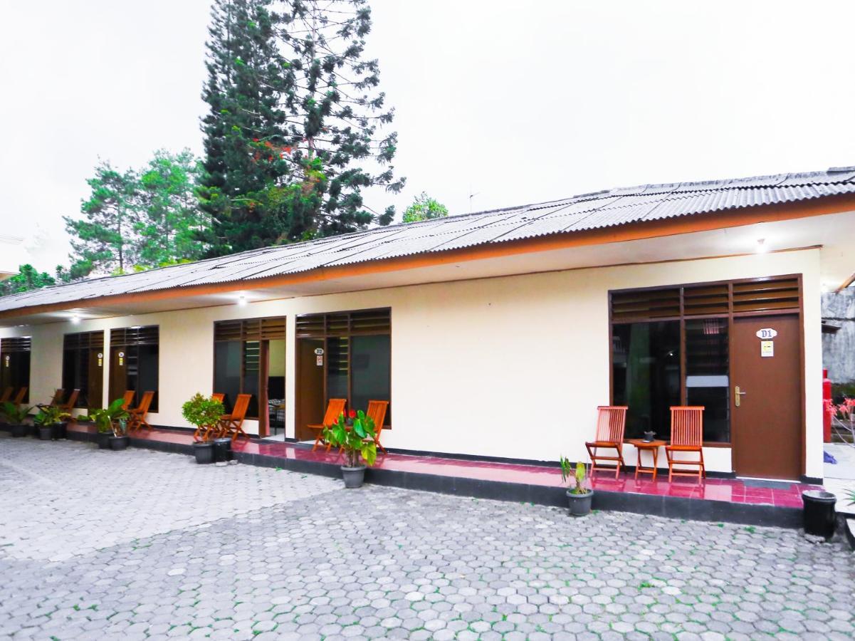 Oyo 93136 Hotel Santo Djaya 2 Bogor Kültér fotó