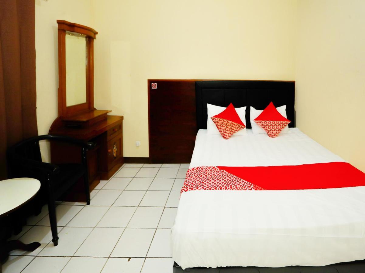Oyo 93136 Hotel Santo Djaya 2 Bogor Kültér fotó