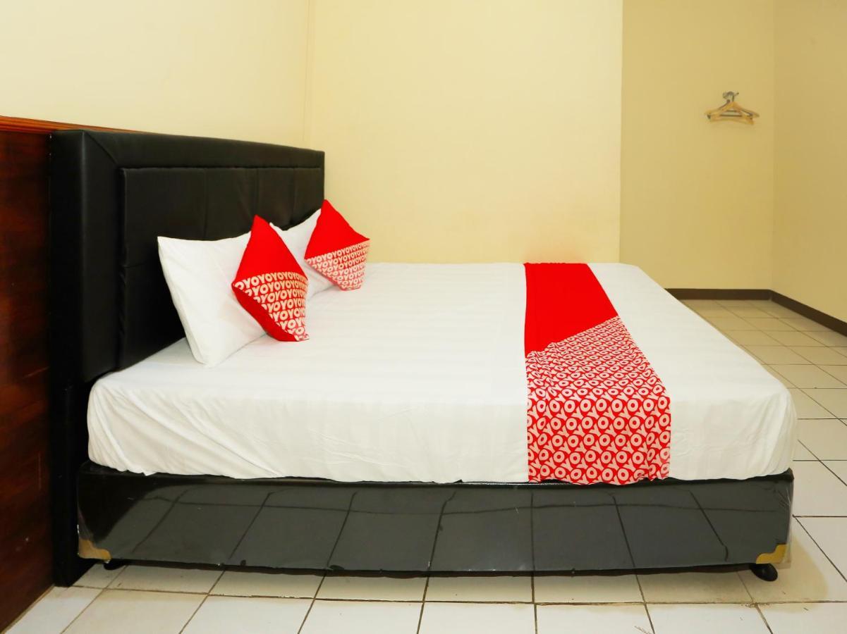 Oyo 93136 Hotel Santo Djaya 2 Bogor Kültér fotó