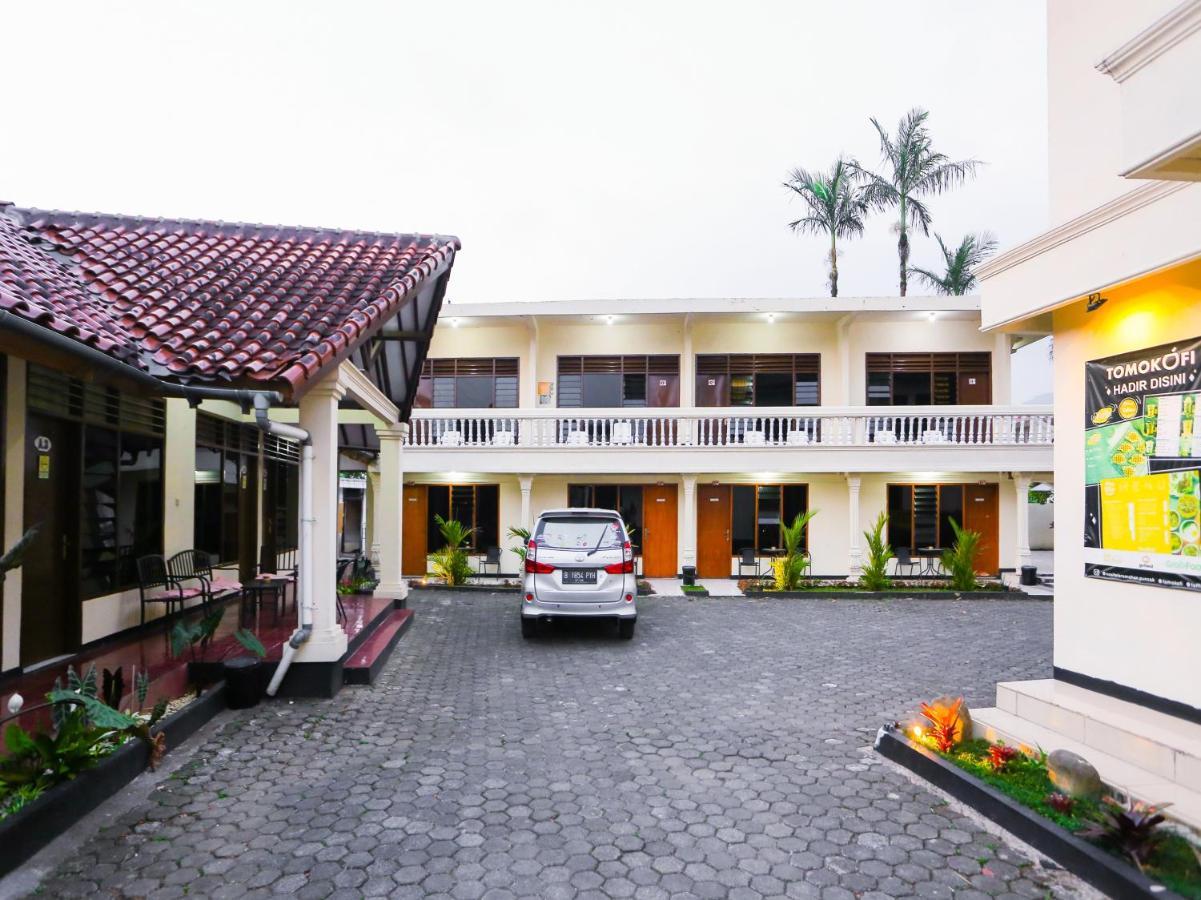 Oyo 93136 Hotel Santo Djaya 2 Bogor Kültér fotó