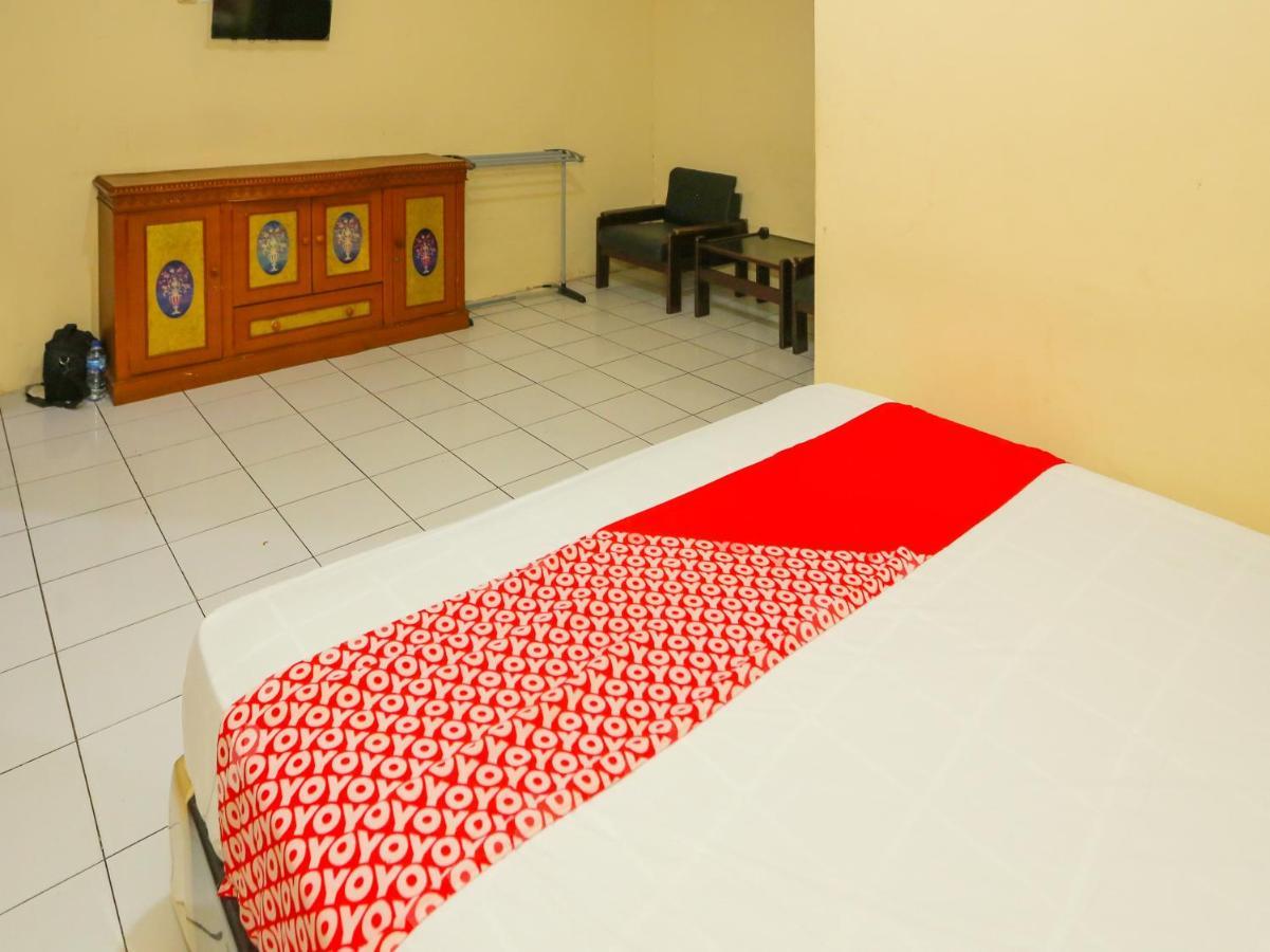Oyo 93136 Hotel Santo Djaya 2 Bogor Kültér fotó